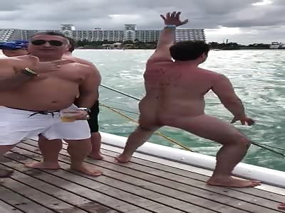 accident in the boat 