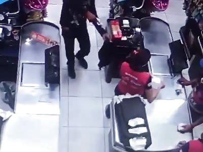  Assault on market in SÃ£o JoÃ£o do Rio Brazil