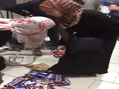 Asylum seekers steal in German supermarket