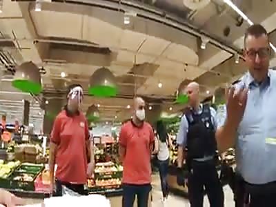 Russian man did not want to show his ID card and, after a long discussion, fight with the police