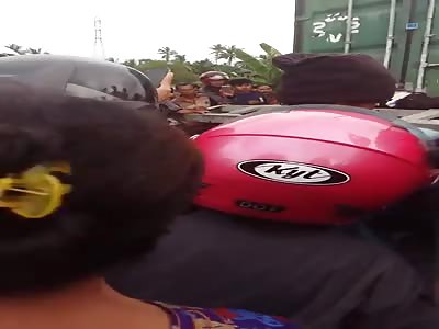 dead bodies threw into a pickup truck