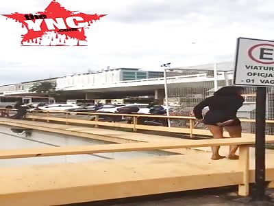 attempted suicide saved by a Brazilian police man  