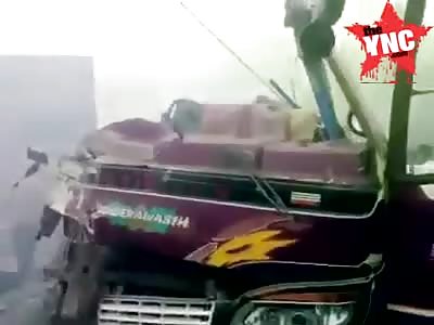 bus crashed many youths did died
