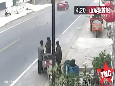 A 6 year old boy killed by a driver reading text messages