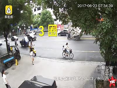 his wheel drive shaft broke so his kart took 12 laps to stop