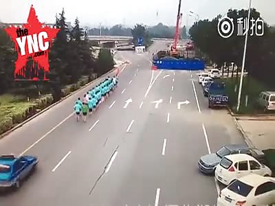 one dead when taxi drive drove into early morning joggers