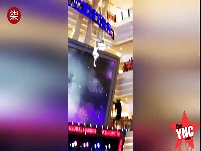 performing air ballet missed the suspension of the cable and fell and died later