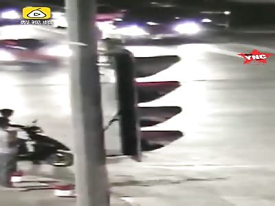 very bad when Lamborghini sports car collided with an electric car