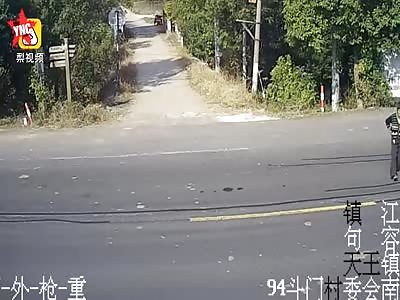 in Zhenjiang The 79-year-old hurried across the road and was hit by a female driver