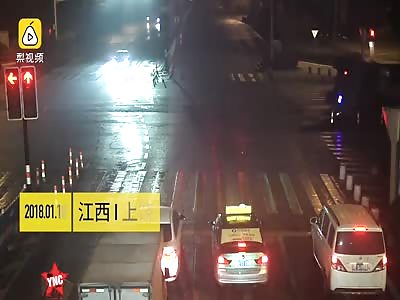  man is crushed by a truck in Shangrao