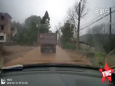 Man Killed on his Bike when Truck hits him (Original video) 