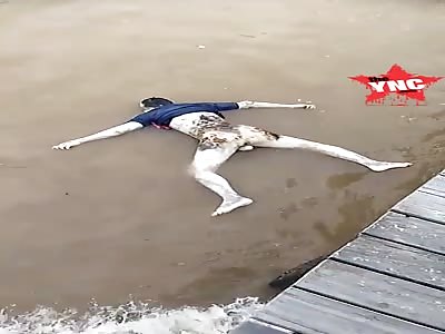 [another video of] dead body found in  the waters near a hotel in Indonesia 