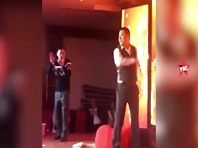 man Powerslam a woman and then starts clapping 