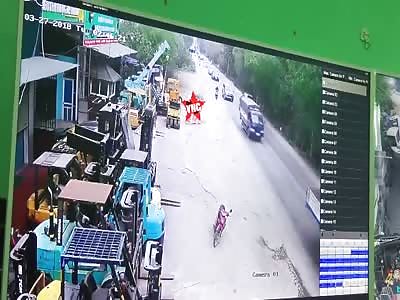 car accident  in Dong Anh district