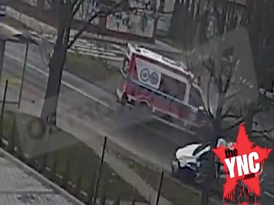a paramedic driver died in a ambulance accident in poland 