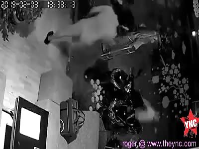 [with out the large water mark] Nguyen Xuan An was stabbed in Báº¿n Tre