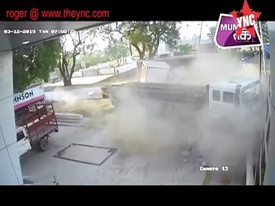 man died in a collision  in Dhule