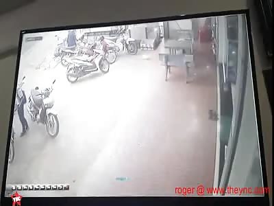 5 deaths in a Nice accident in Vietnam @1:10 mark