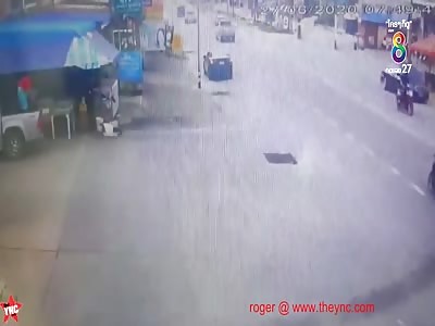  Miss Naowarat Phonyiam, aged 23, died in a accident in Thailand