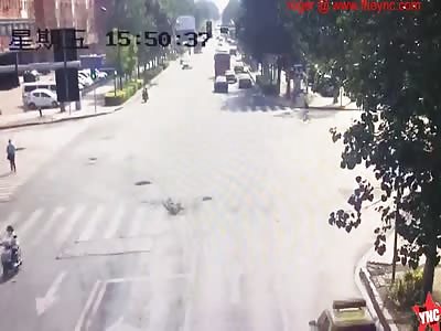 man dies after a car collided with his bike in Jilin 