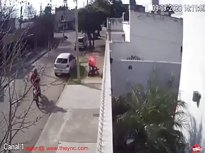 woman was mugged in Argentina