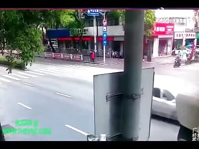 Zebra crossing in Jingdezhen