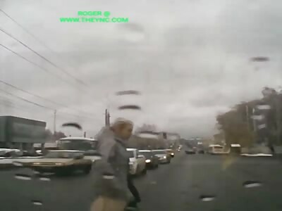 Mitsubishi Lancer hit two 19-year-old girls in Kirov, Russia