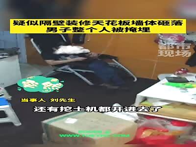 ceiling falls onto Mr. Liu in Zhengzhou