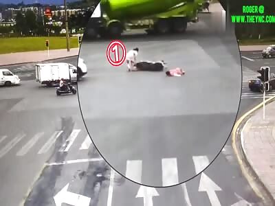 Mr.Zhu in his car knocked down Wang and her family on her bike in Dazhou