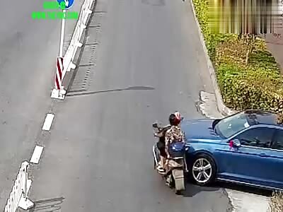 Electric Moped  collided into a electric car in Yuechi