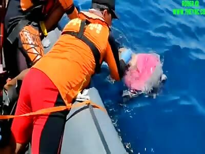 Dead body floating  in the sea near to East Nusa Tenggara