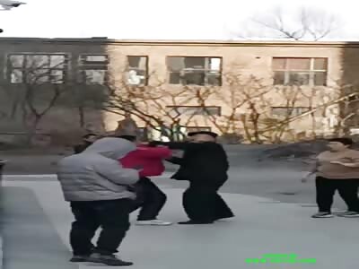 delivery man and security guard fight in Hansen