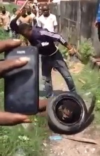 Man Accused of Robbery a Motorcycle Beaten by Mob in Africa 