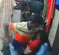 Man Stabs Woman with Scissors in Front on Onlookers (1:30)