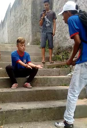 OMG!!! Thugs Extremely Dangerous ........