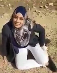 Sick Moment Evil Man Urinate on a Homeless Girl 