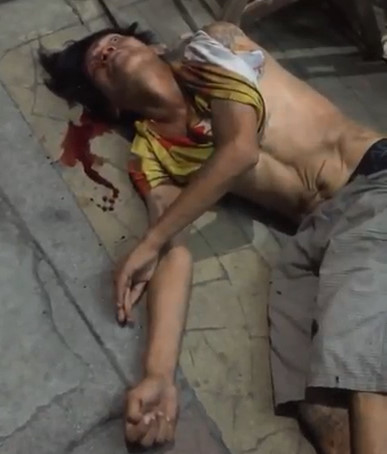 Angry People Beat Up A Perv Who Grabbed A Girl's Butt