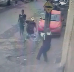 Security Guard Kill Co-Worker Outside Factory [CCTV+Aftermath] 