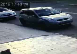 Off-duty Police Officer Fatally Shoots Armed Robber