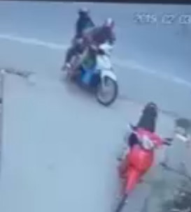 Truck with Failed Brakes Kills two People on Road in Vietnam