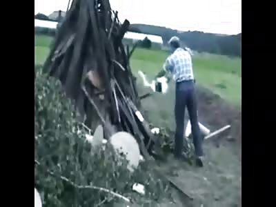 5 PEOPLE DEFINITELY HAVING A WORSE DAY THAN YOU