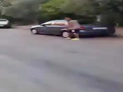 Thief armed with a knife stoned and beaten 