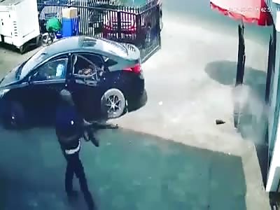 Armed robber killed by security during shootout at a bank