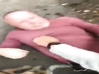 Man is assaulted by muslims after speaking his mind