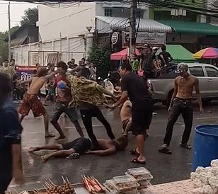 Man Gets Brutally Beaten and Kicked in The Head While Unconcious