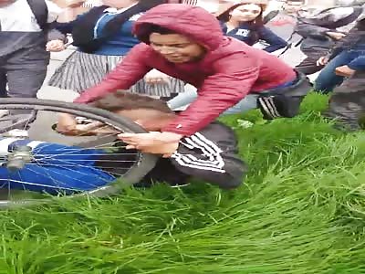 Thief Gets Beaten for Justice