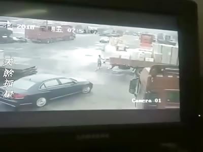 Worker Brutally Crushed by Falling Pallet + aftermath