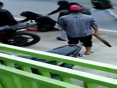 Brutal Knife Fight in Asia