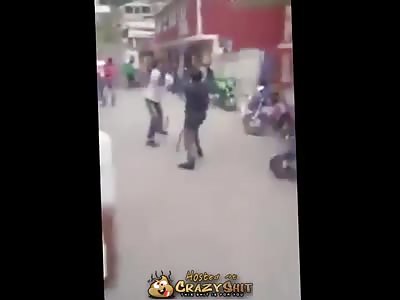 Machete Vs Chain Guess Who Wins?