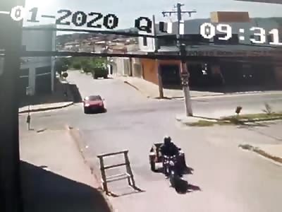 Accident moto vs car